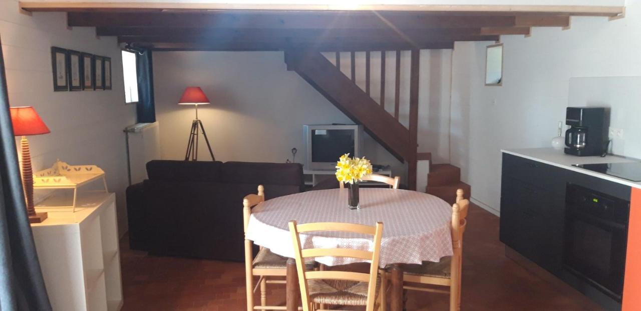 Gite 2 Ou 3 Personnes - Campagne Bourbriac Exterior foto