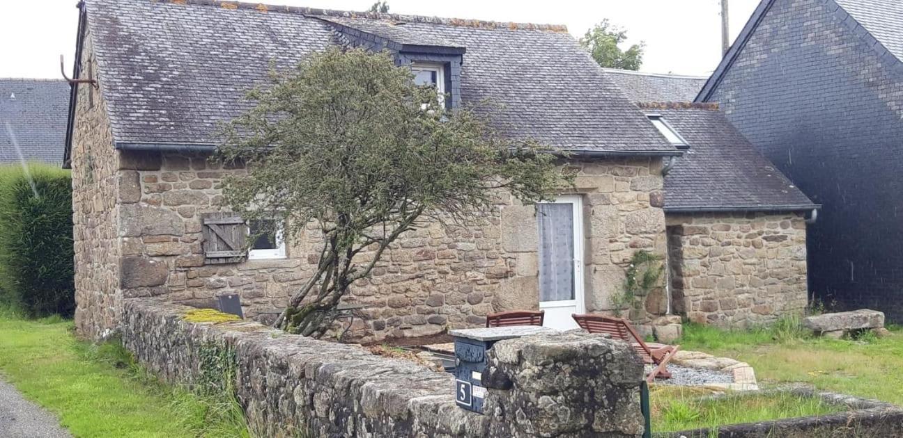 Gite 2 Ou 3 Personnes - Campagne Bourbriac Exterior foto